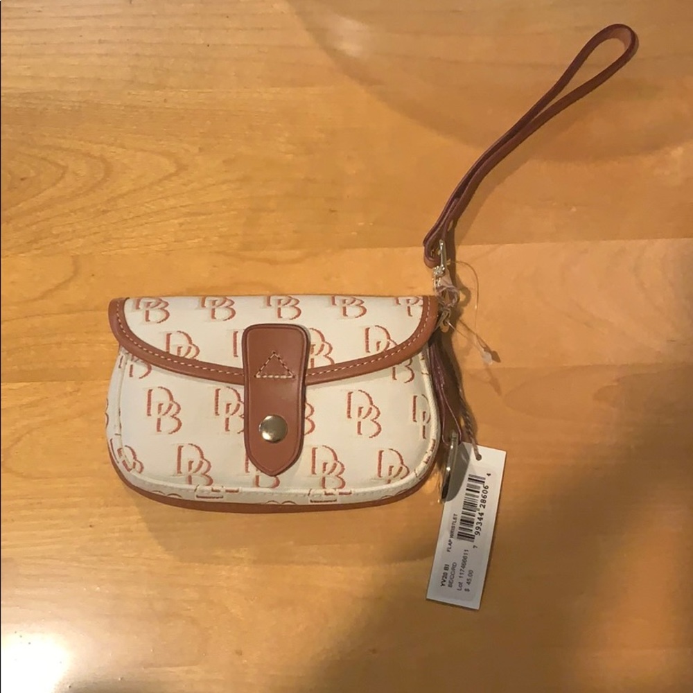 Dooney & Bourke flap wristlet